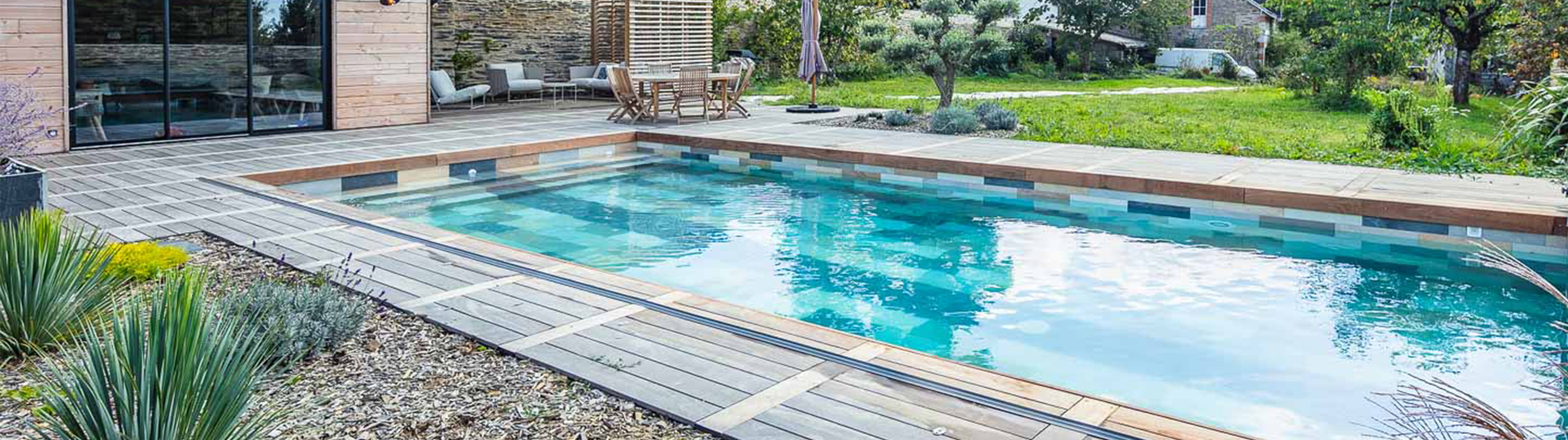 Piscine fond plat