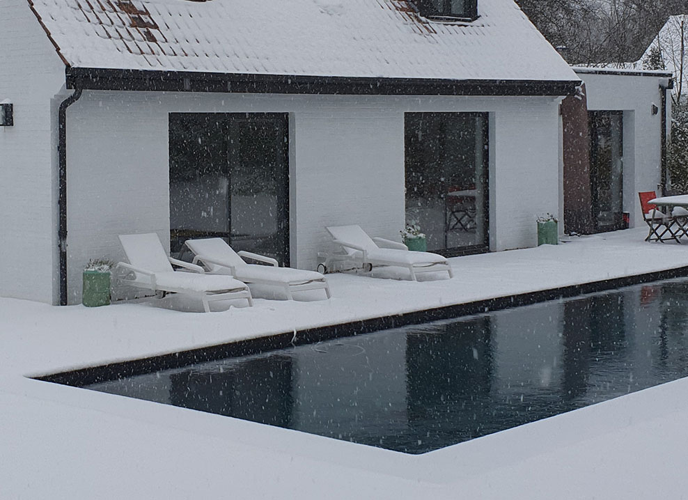 Combien de flotteurs d'hivernage dois-je installer dans ma piscine ? 